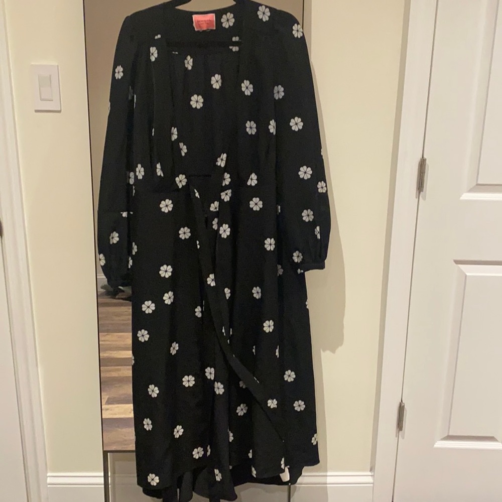 Kate spade lightweight long sleeve wrap dress
